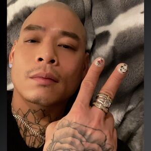 Meet your Posher, Kam-yan